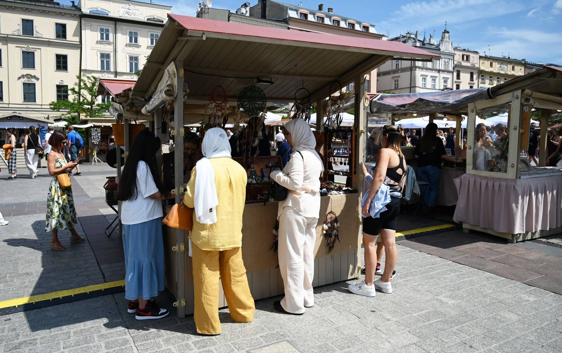 Nie tylko arabscy turyści lubią tę imprezę, tu nie ma tandety