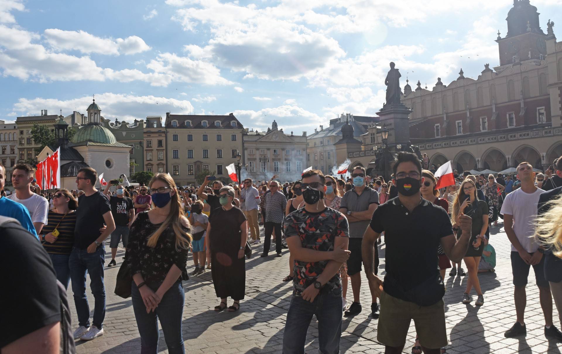 Kraków czci powstańców, metropolita oskarża ludzi LGBT