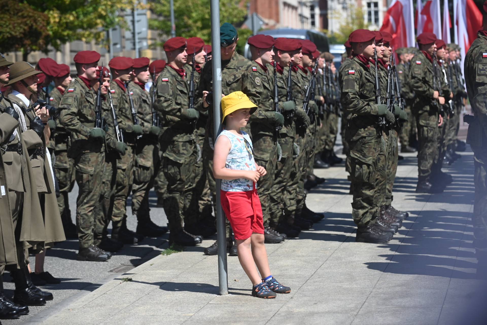 Skromne obchody święta Wojska Polskiego w Krakowie, wszystkie siły rzucone na Warszawę?