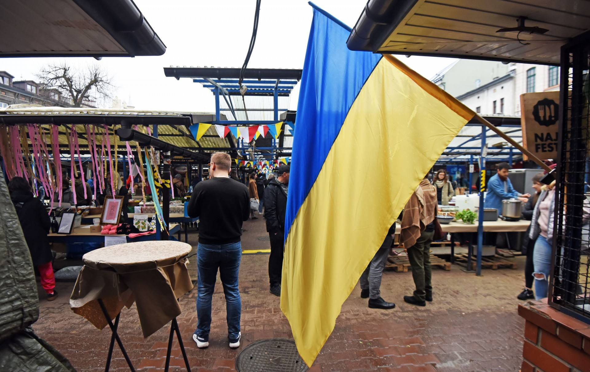 Stary Kleparz opanowala zupa (i nie tylko) dla Ukrainy. Inicjatywa działa dalej