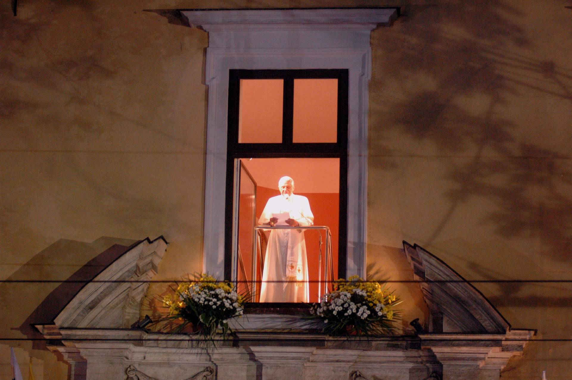 Benedykt XVI w Krakowie, okno papieskie nie było jeszcze zamurowane