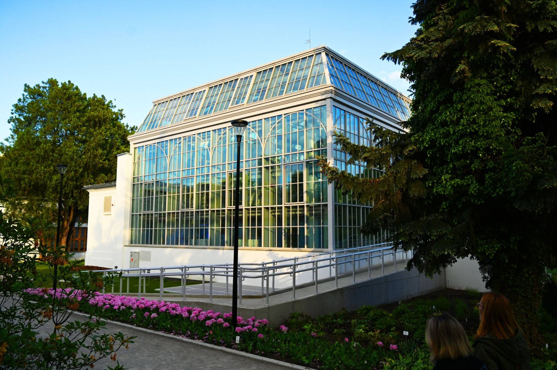 Zrekonstruowana XIX-wieczna oranżeria otwarta. Cudowne miejsce w Krakowie
