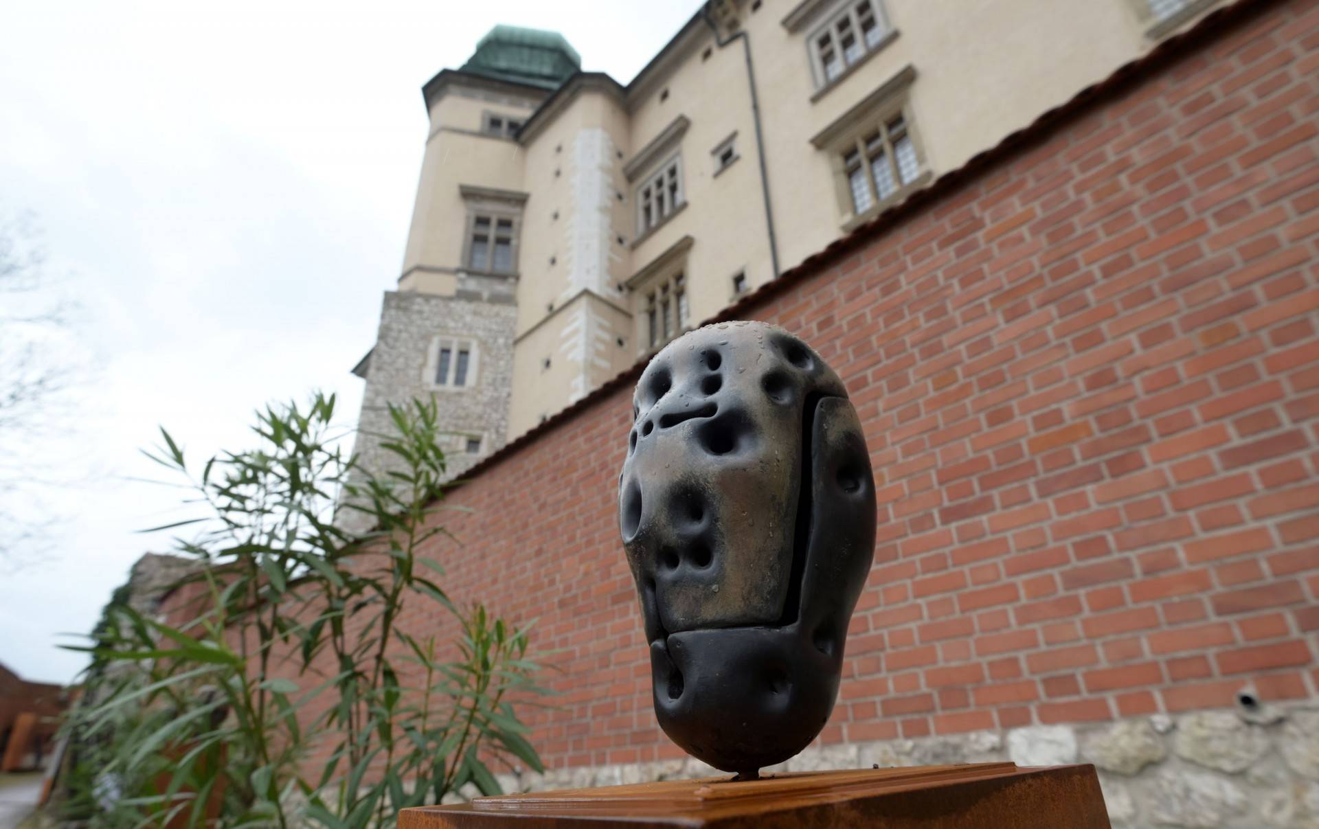 Rzeźby Beksińskiego na Wawelu. Mało znana twórczość znanego artysty
