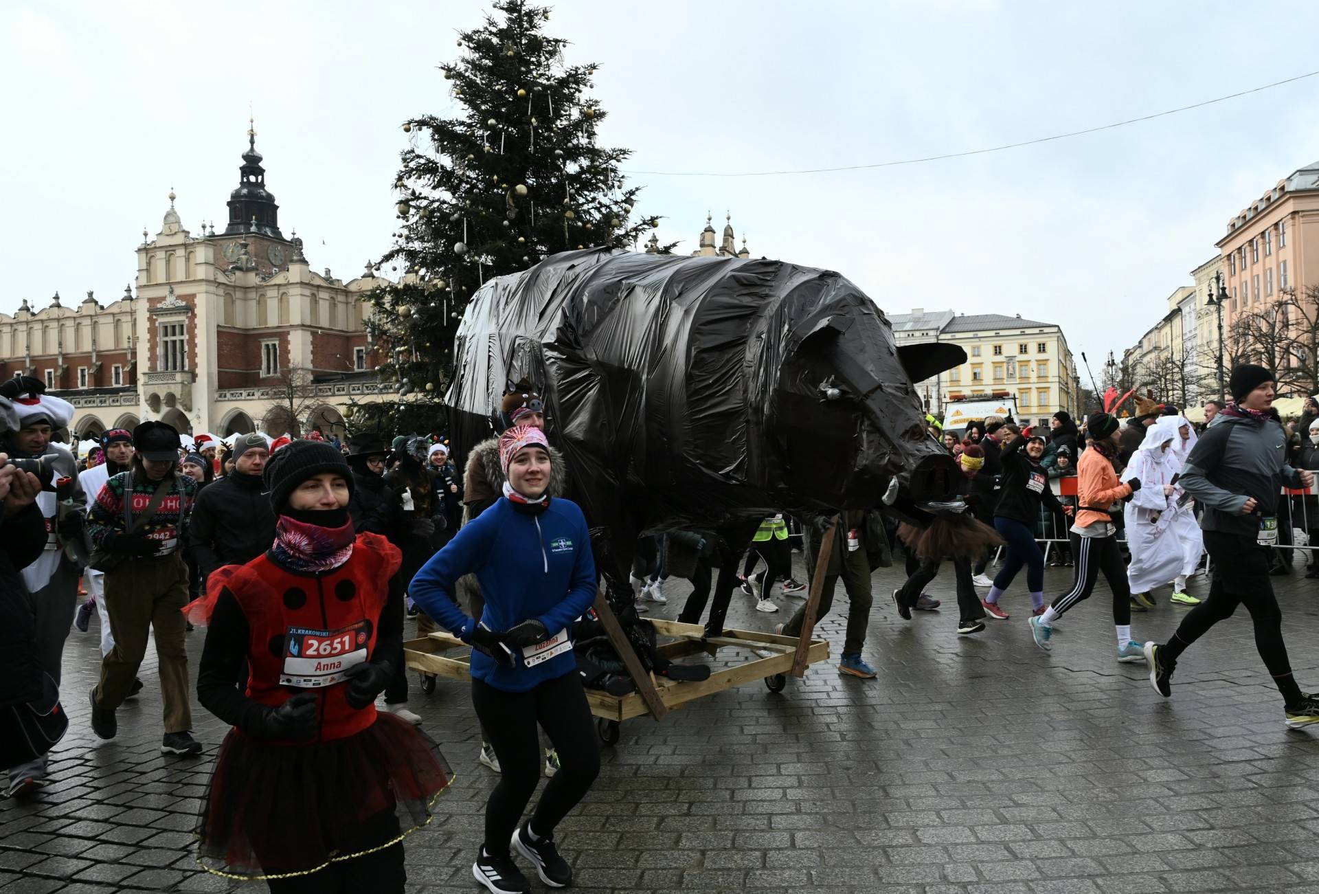 Najfajniejsze pożeganie roku 2025. Ta się bawią tylko w Krakowie