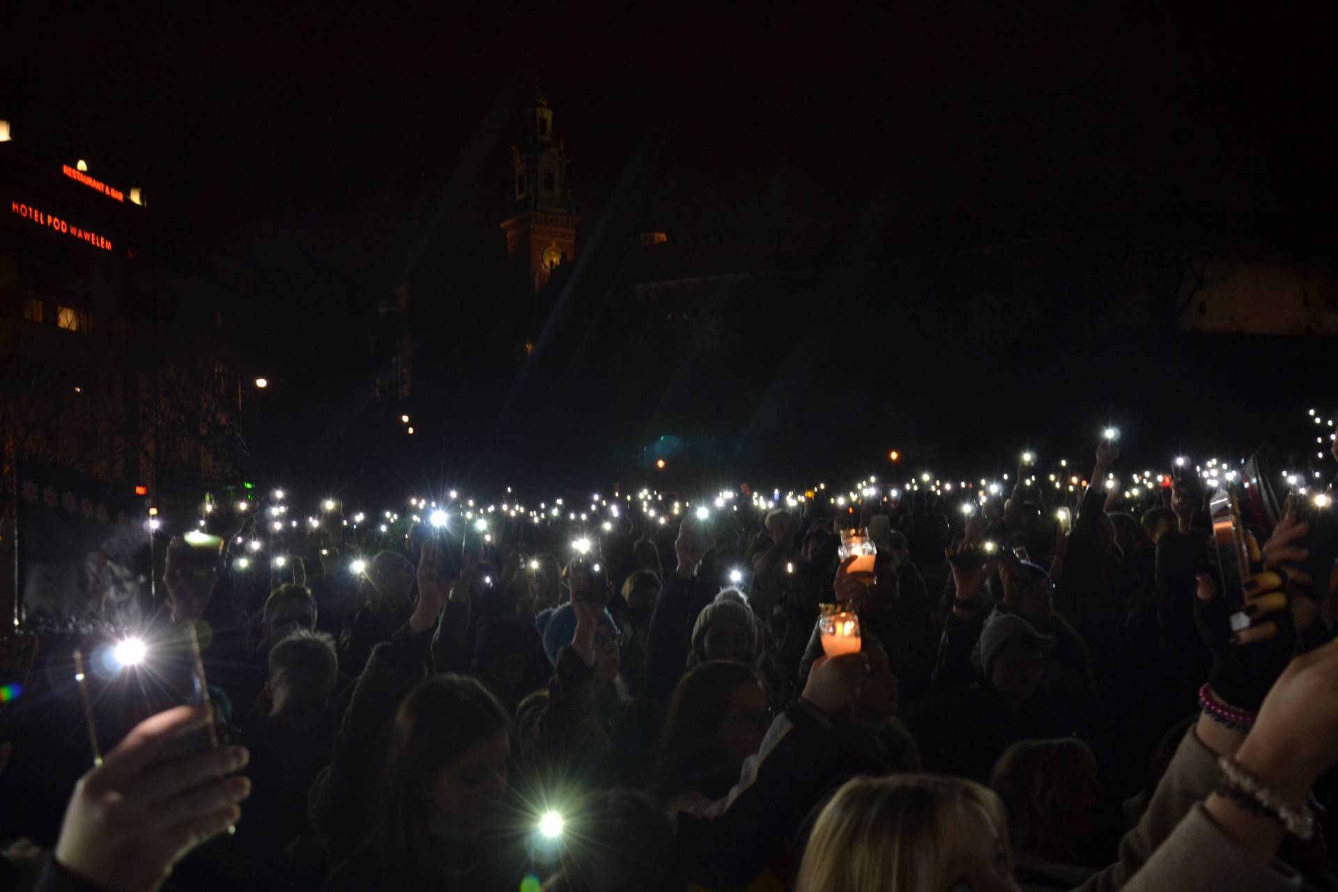 "Ani jednej więcej!" Tysiące protestujących w Krakowie