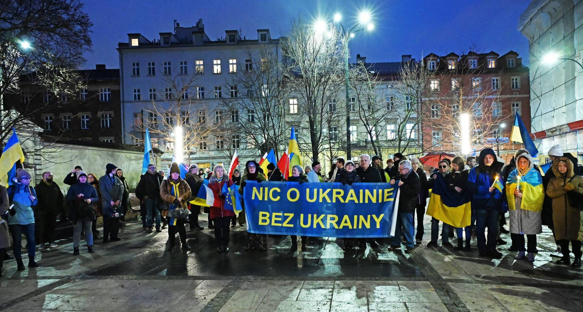 Kraków solidarny w walczącą Ukrainą, w rocznicę zbrodniczej rosyjskiej napaści