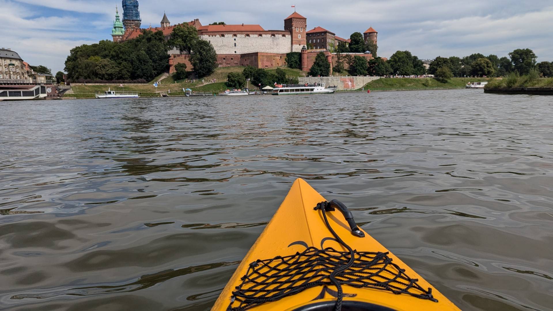 Kraków z rewelacyjnej perspektywy! Kajakiem po Wiśle od zapory do zapory