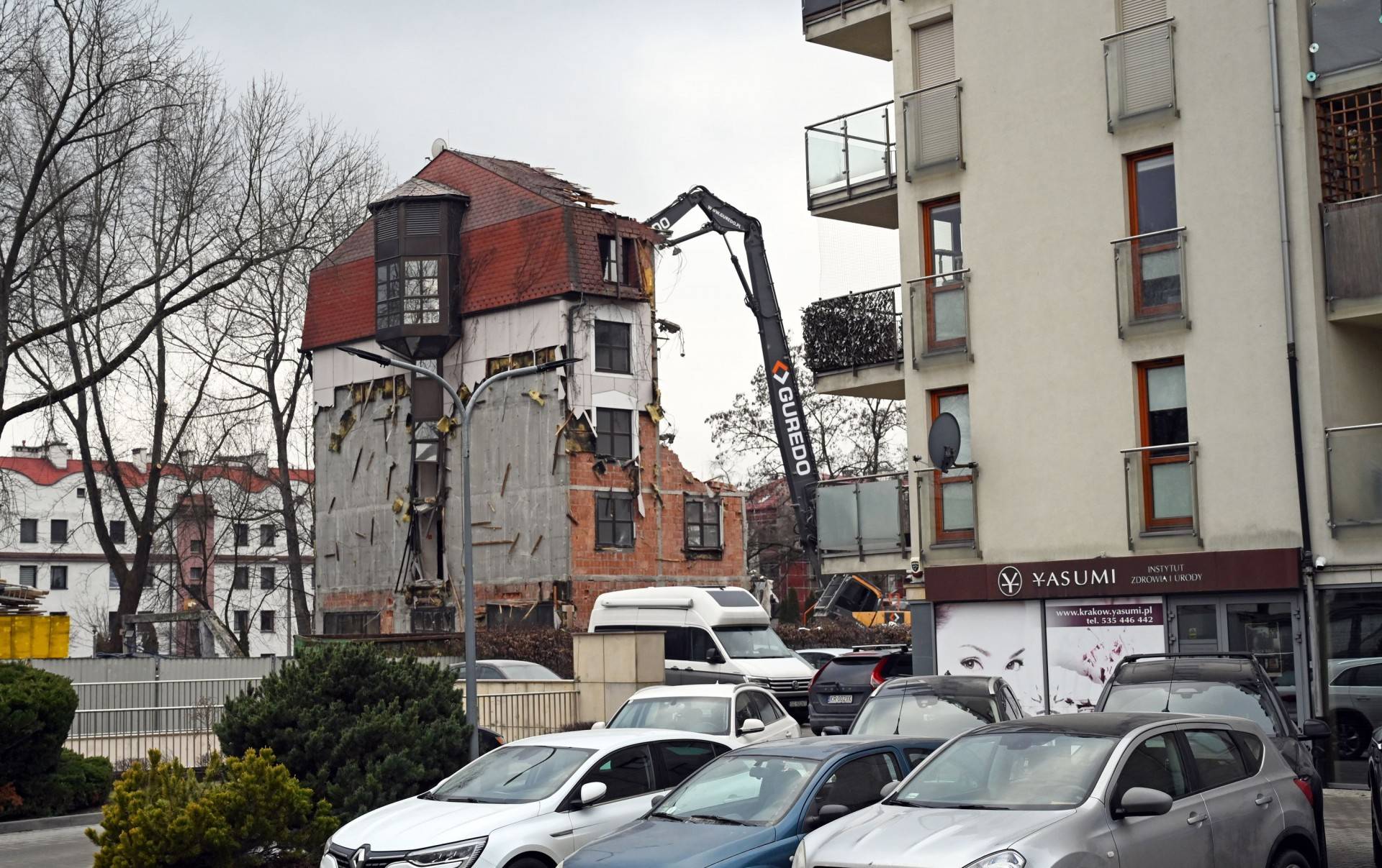 Koniec słynnego hotelu Demel, miał burzliwą historię, teraz jest burzony