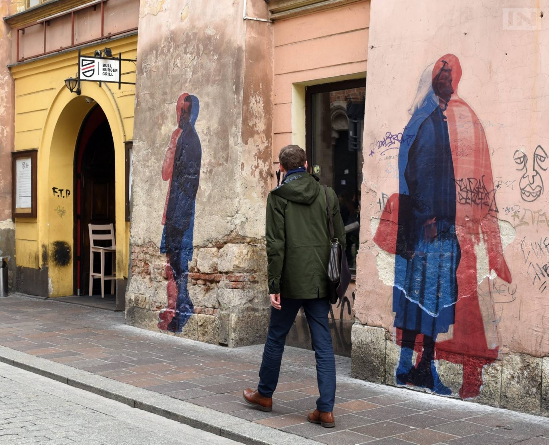 Tajemnicze postaci pojawiły się na krakowskich murach