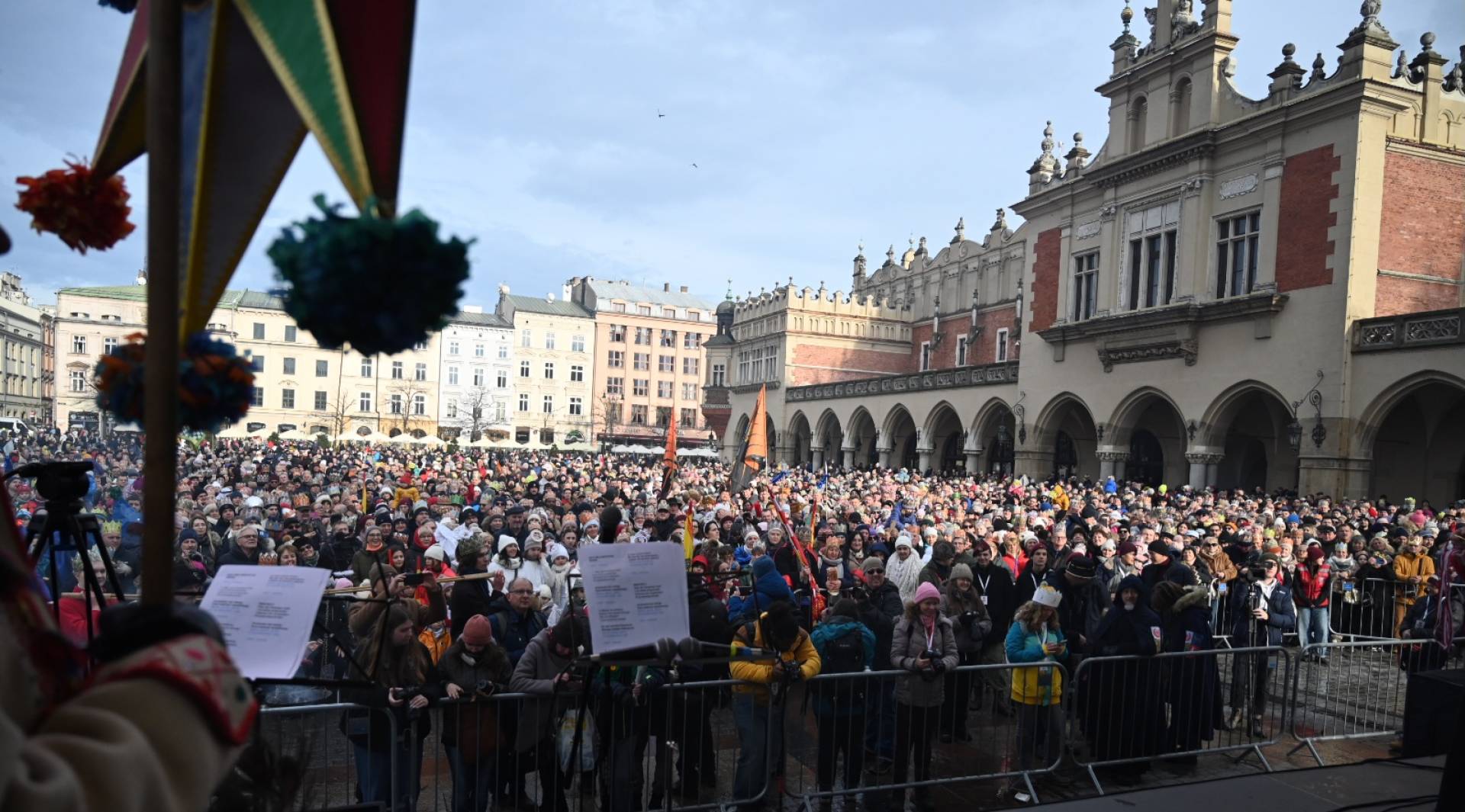 Tłumy w krakowskim Orszaku Trzech Króli, nowa tradycja się przyjęła