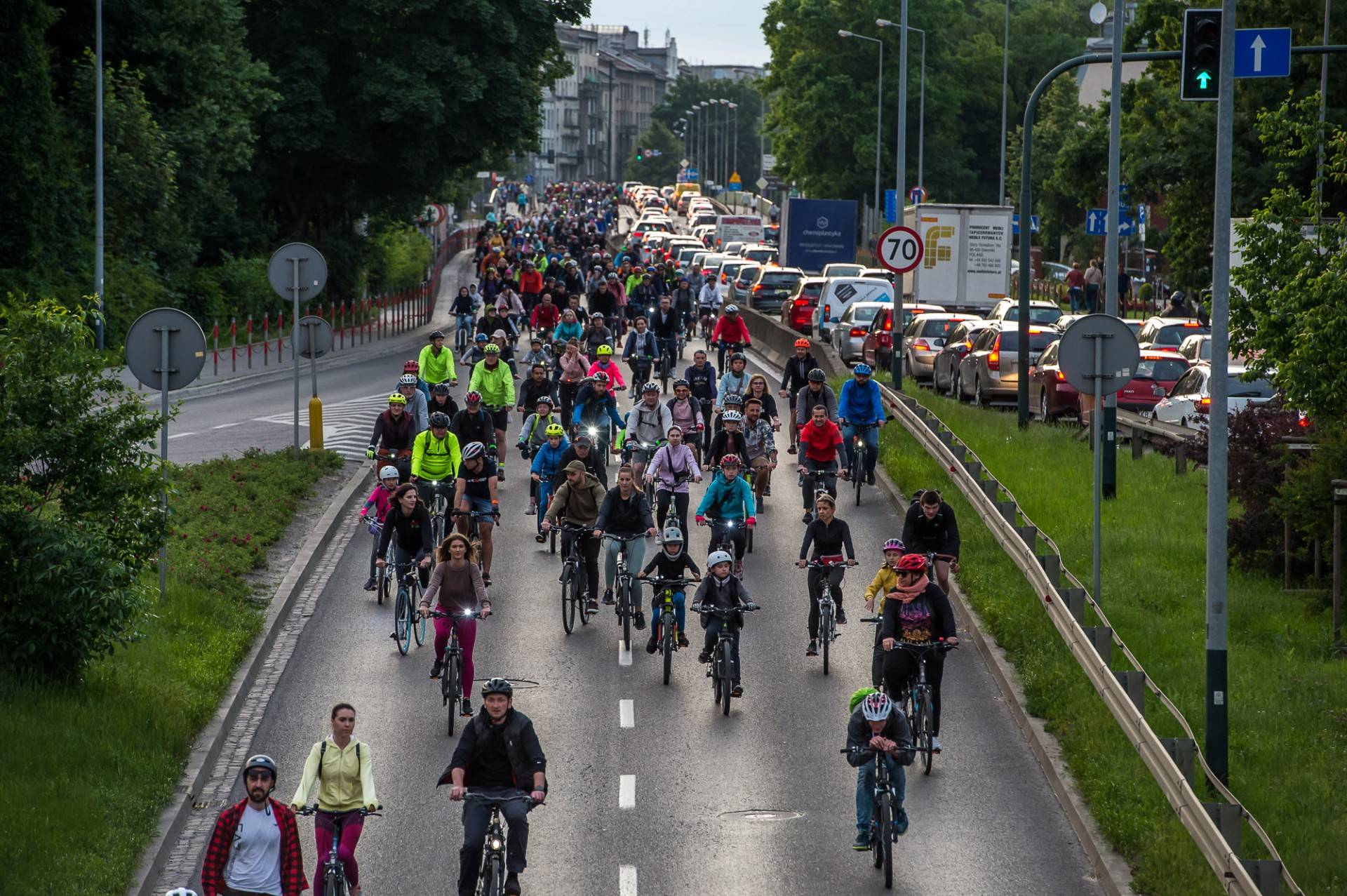 Prawie jak w Amsterdamie, rowerzyści "przegonili" samochody...