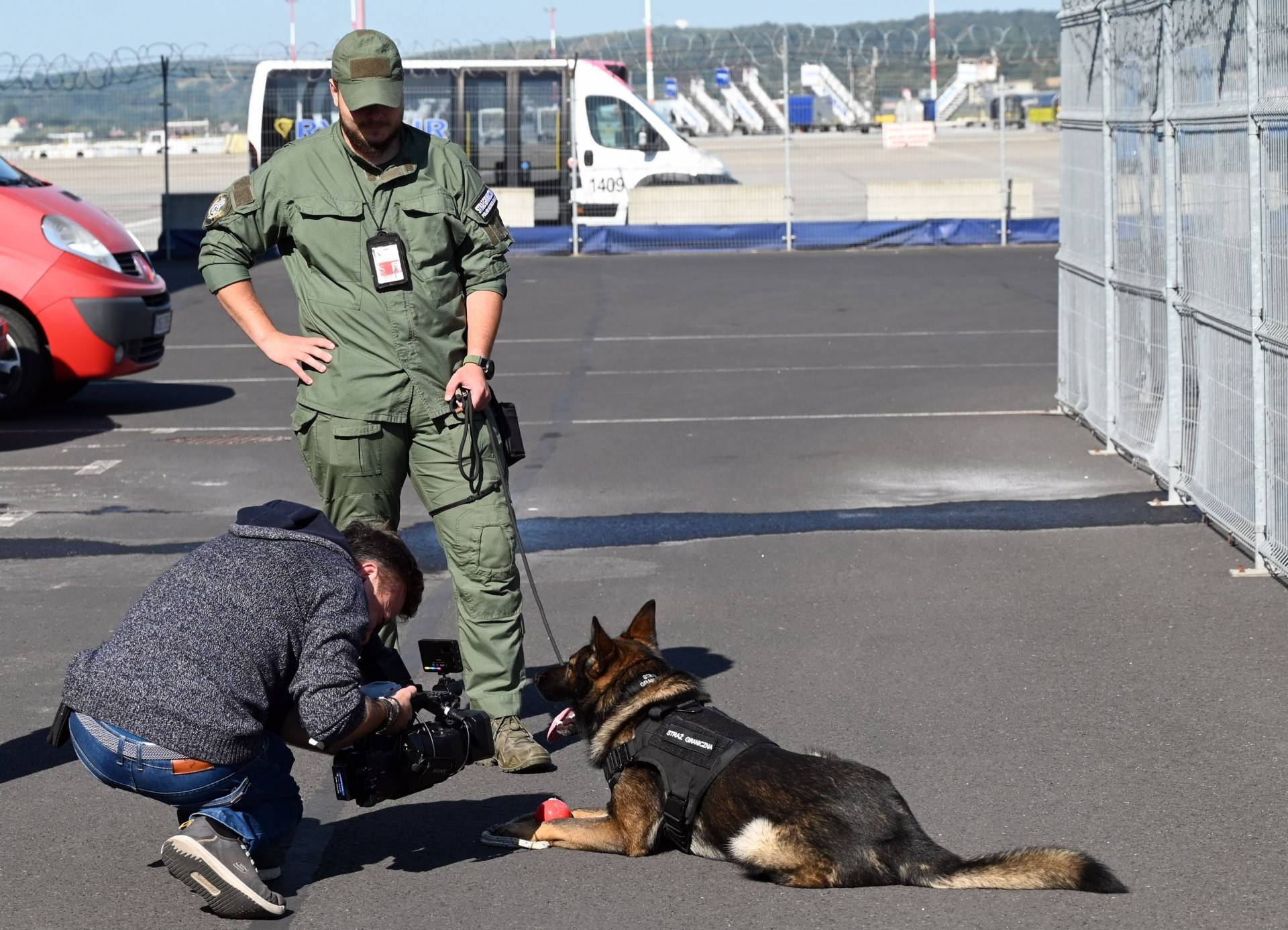 Wyjątkowi pracownicy Kraków Airport, do zadań specjalnych...