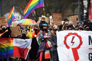 Wielotysięczny pochód przez miasto: "Mamy prawo. Głos to za mało"