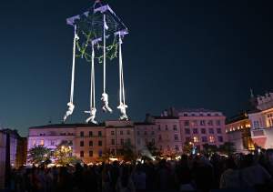 Podniebny spektakl na Rynku Głównym w Krakowie. Rewelacja!