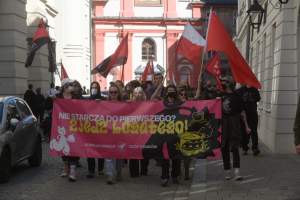 "Nie starcza do pierwszego? Zjedz bogatego!", pierwszomajowy protest