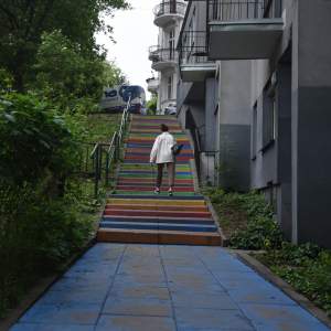 Kolorowe schody znów do remontu. Przyciągały tysiące turystów