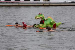Uwielbiają zimową kąpiel w Wiśle, tak wzmacniają swój organizm