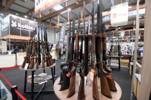 Prawie jak na targach zbrojeniowych, broni do wyboru i koloru