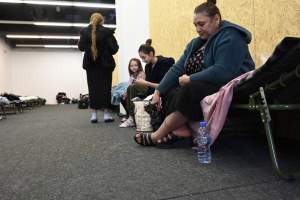 Już ponad stu uchodźców zakwaterowano w dawnej galerii Plaza. Przygotowano 390 miejsc