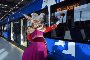 Lajkonik przyłożył buławą Lajkonikowi, na szczęście