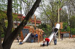 Młynówka Królewska – najdłuższy park w Polsce! Ahoj przygodo na nowym placu zabaw