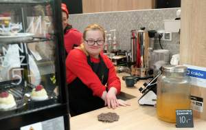 Pierwsza w Krakowie kawiarnia prowadzona przez ludzi z zespołem Downa