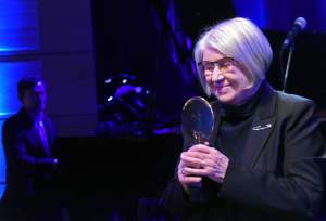 Nagroda za "przestrzeganie przed zalewającą nas falą nienawiści"