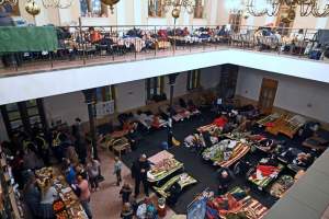 Krakowski dworzec PKP: przystanek na drodze tułaczki