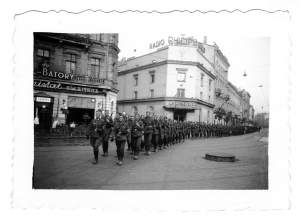 Niemieccy okupanci w Krakowie. Osiedlilo się wtedy ok. 50 tysięcy Niemców