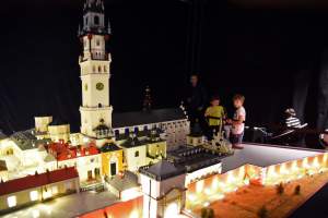 Dlaczego milion klocków lego przyciąga tłumy?