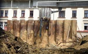 Coraz mniej historycznego nasypu. Miał 160 lat