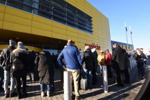 Tłumy szturmują sklepy. Efekt coraz większej inflacji?