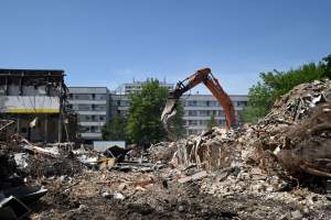 Tu była studencka stołówka, wielkie wyburzanie na miasteczku AGH