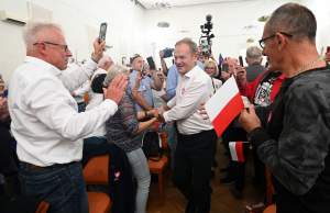 Donald Tusk w Chrzanowie: spotkanie z wolontariuszami OKW