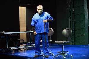 Królestwo w Starym: Krzysztof Globisz na scenie