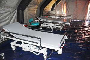 Wstrzymane planowe zabiegi w szpitalu, dodatkowe łóżka w namiocie