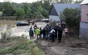 Głogoczów: sprzątanie po powodzi błyskawicznej