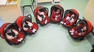 Sześcioraczki w formie, na szczęście rodzice nie są "antyszczepionkowcami"