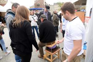 I... nie pękł. Eksperymenty na krakowskim Rynku