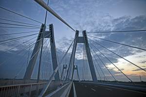 Asfalt trzyma się tu świetnie, bo zrobiony jest ze starych opon