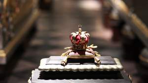 Wawel: odnowione sarkofagi królewskie