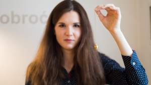 Młoda hipnotyzerka z Krakowa obala mity. Wahadełko nie jest potrzebne