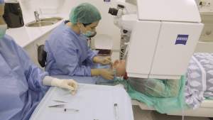 Potrafią w 20 minut naprawić wzrok, światowa technologia w Krakowie