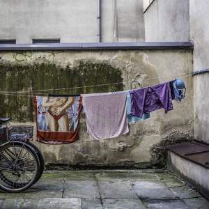 Urzekły ją krakowskie podwórka