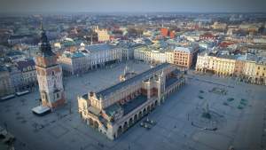 Lot nad zamarłym miastem