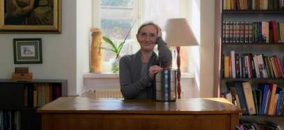 Seniorzy wyjaśniają młodym do czego służy menażka, flek czy... ziemniak. Ciekawa akcja