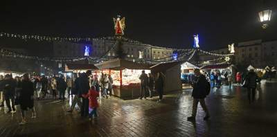 Pajda ze smalcem 16 zł, szaszłyk dwa razy tyle. Jarmark bożonarodzeniowy straszy cenami