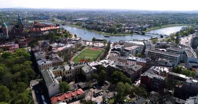 27 tys. za nielegalną reklamę w Krakowie, „kolejnych 700 spraw w toku”