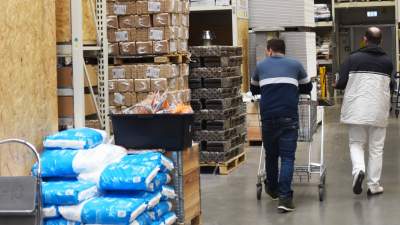 Krzysztof Piasecki: Wirus nic Ci nie zrobi, jeśli spotkasz go w OBI