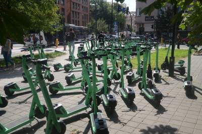 "Z hulajnogami trzeba wreszcie zrobić porządek". Pięć propozycji aktywistów